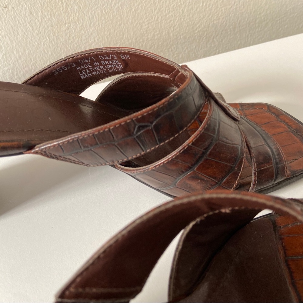 Heels - Picture 5 of 5